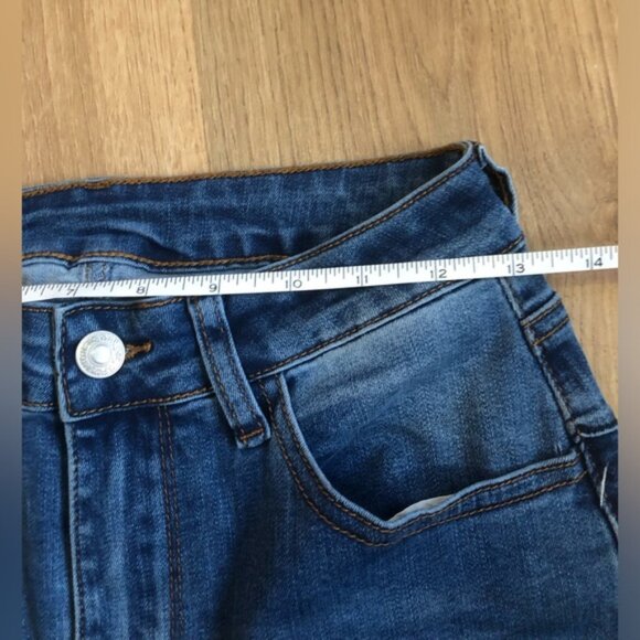 SHEIN Jeans - Picture 3 of 5